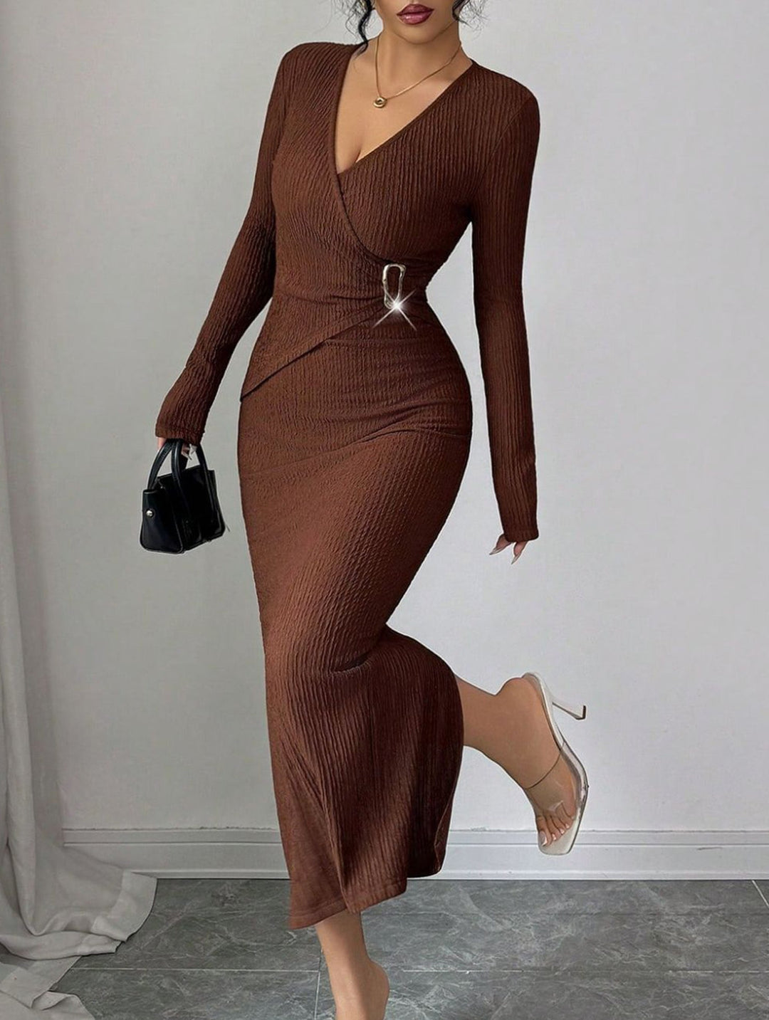 Cross neck knit slim-fit dress – White Dress
