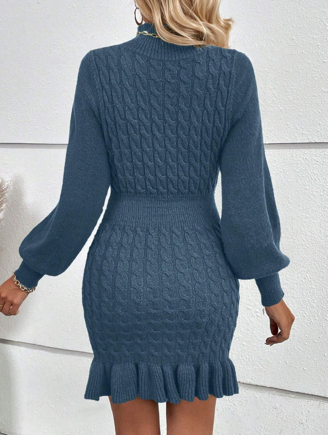 Fashionable cable knit waist-cinching sweater dress – White Dress