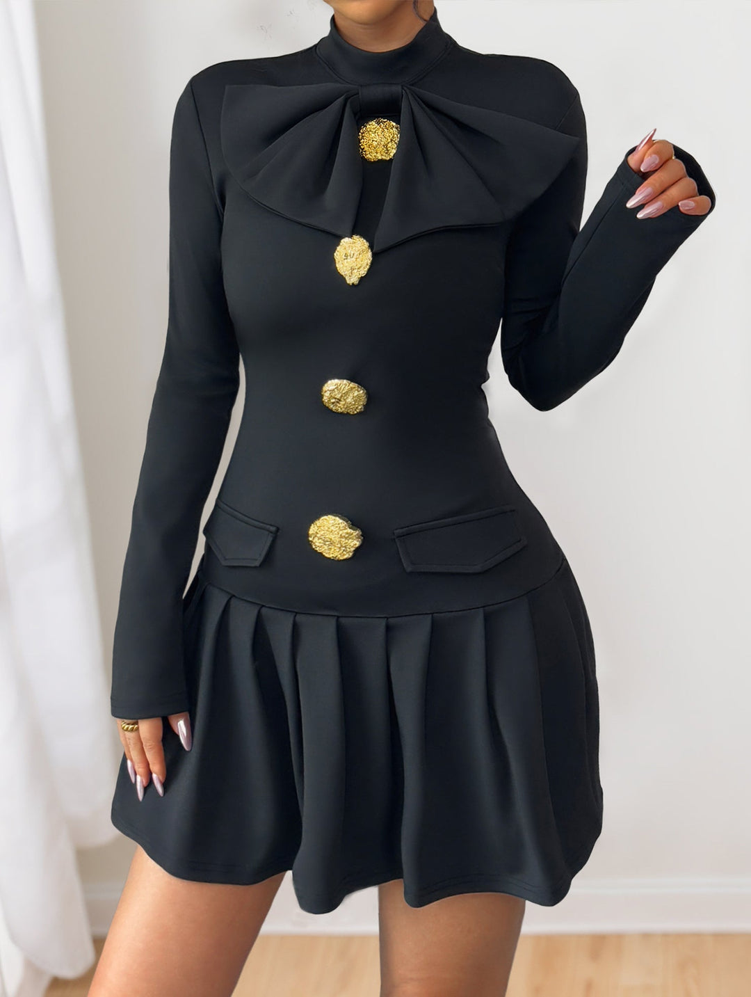 High-neck bow button dress – White Dress