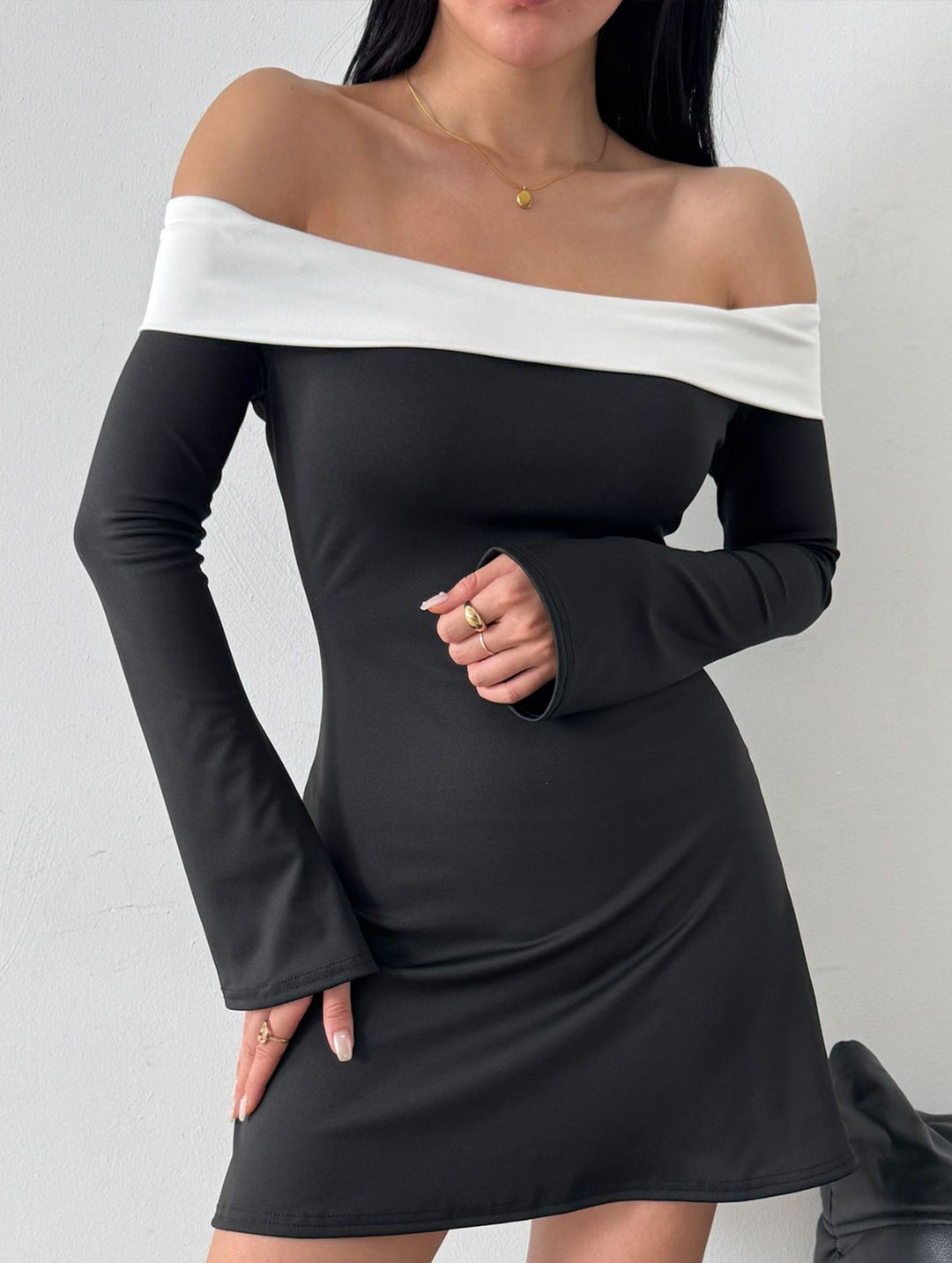 off-shoulder bell sleeve dress – White Dress