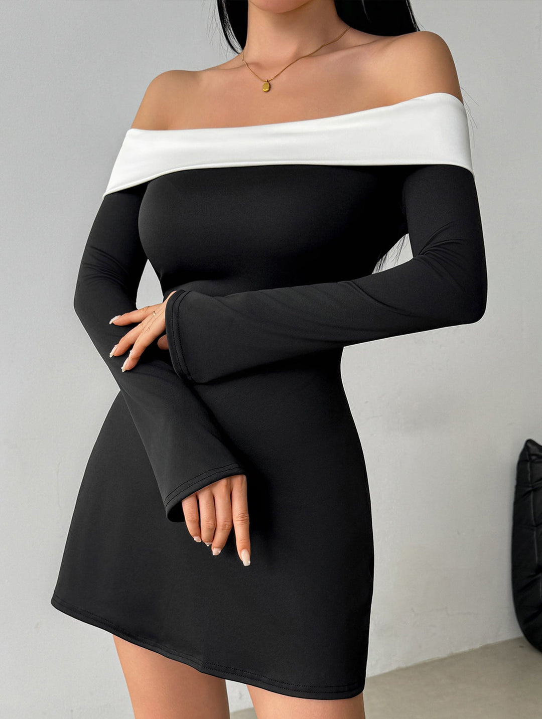 off-shoulder bell sleeve dress – White Dress