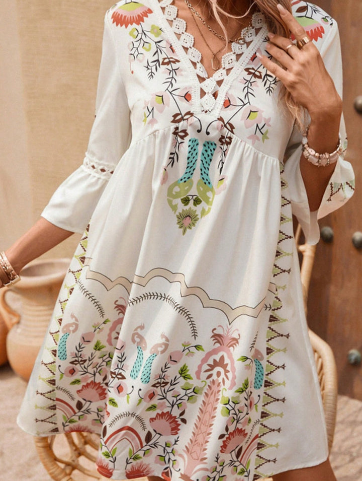 V Neck Lace Patch Print Dress – White Dress