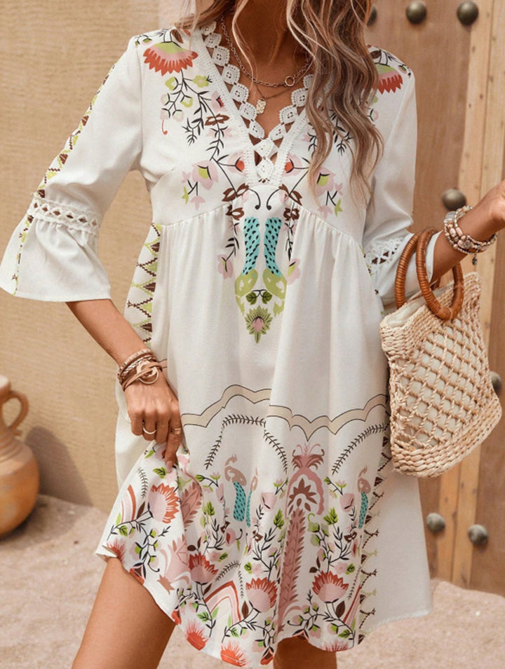 V Neck Lace Patch Print Dress – White Dress