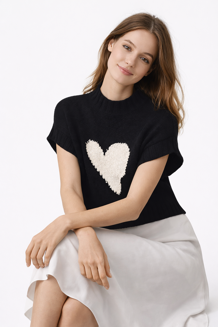 Mary | Heart Print Sleeveless Sweater for Women